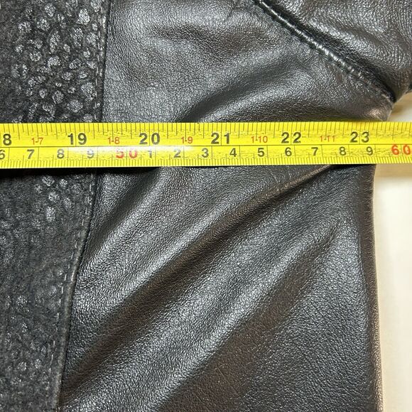 Vintage Comint Black Leather Jacket w/shoulder pads Women's Large Argentina - Picture 5 of 12